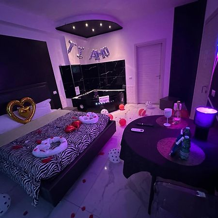 Infinity Suite Acerra Esterno foto